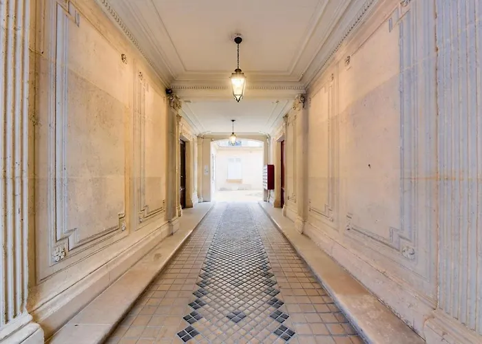 Apartman Charming & Modern 1br - 8 *